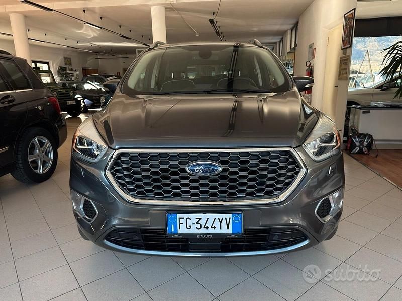 Usata Ford Kuga Vignale 150 CV (110 kW) 2017 Grigio SUV