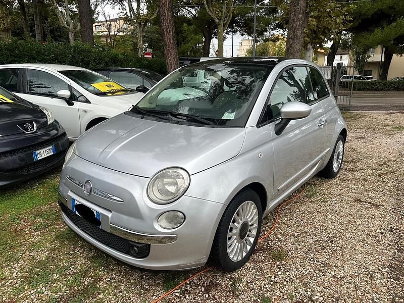 Usata Fiat 500 Lounge 69 CV (50 kW) 2011 Argento Berlina
