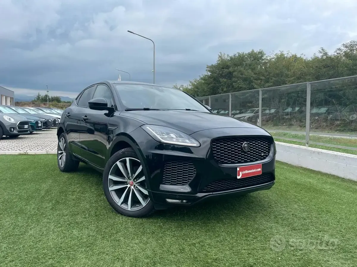 Usata Jaguar E-Pace R-Dynamic 180 CV (132 kW) 2021 Nero SUV