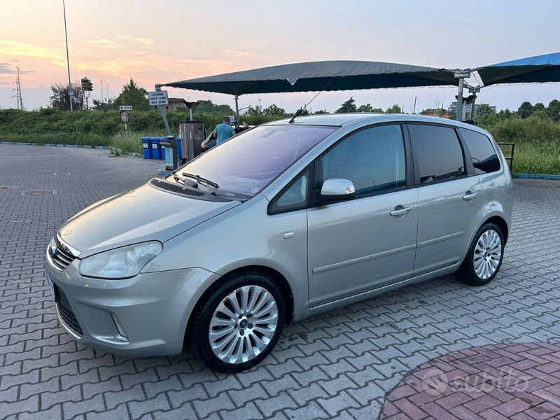 Usata 2010 Ford C-MAX Titanium Monovolume | 2900 € (Buon prezzo) - Immagine 1/4
