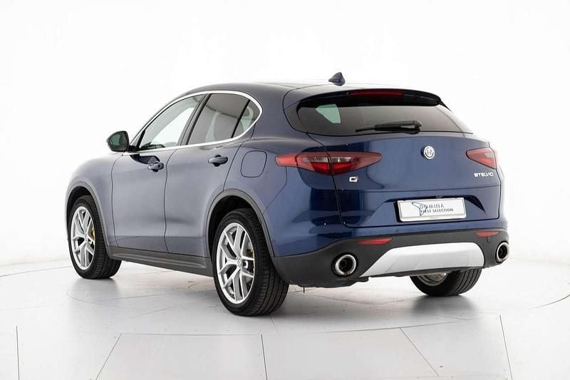 Usata Alfa Romeo Stelvio Veloce 209 CV (153 kW) 2020 Blu/azzurro SUV