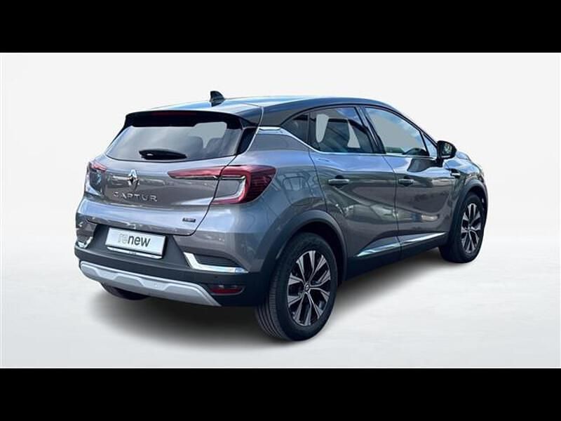 Usata Renault Captur Techno 145 CV (106 kW) 2023 Grigio scuro SUV