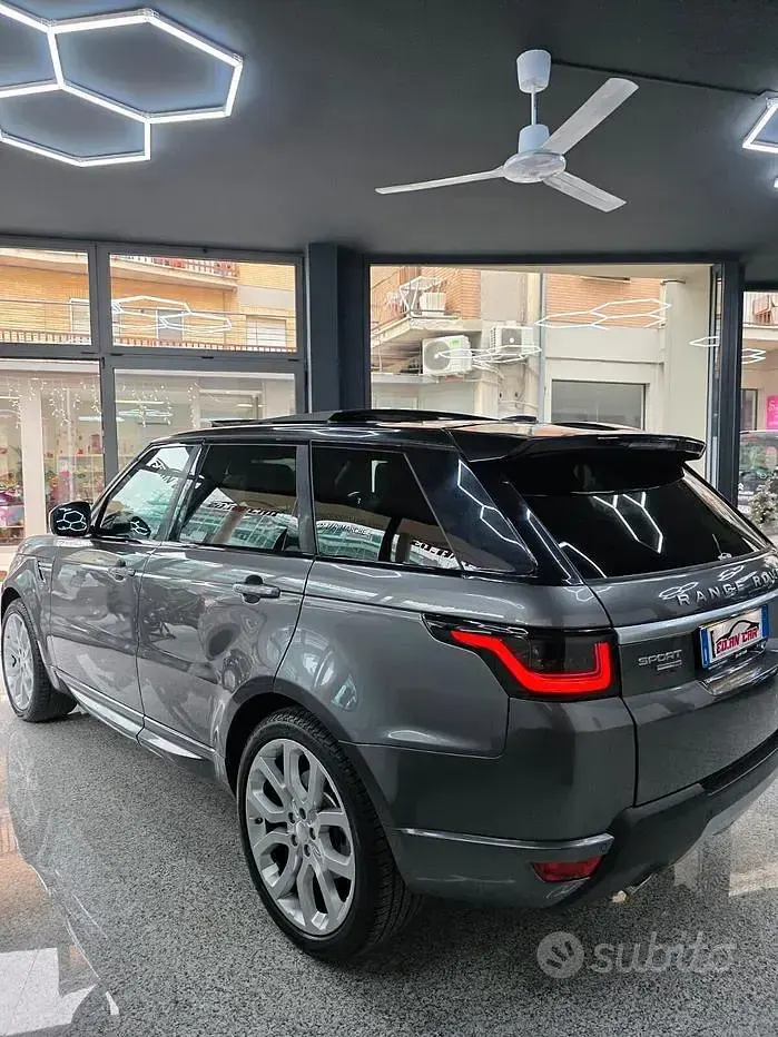 Usata Land Rover Range Rover Sport HSE Dynamic 249 CV (183 kW) 2015 Grigio SUV