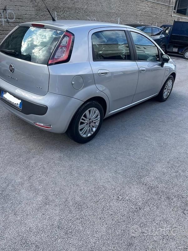 Usata Fiat Punto Evo 75 CV (55 kW) 2012 Grigio Utilitaria