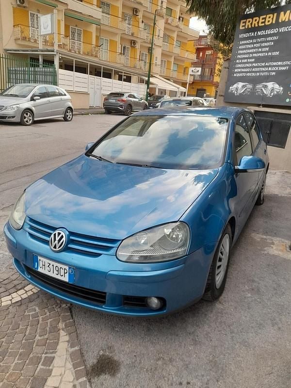 Usata VW Golf V Comfortline 140 CV (102 kW) 2007 Blu Berlina