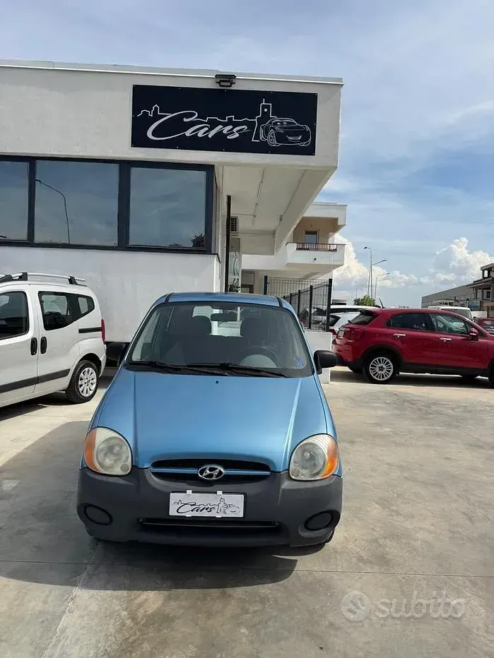 Usata Hyundai Atos 59 CV (43 kW) 2002 Bluazzurro Utilitaria