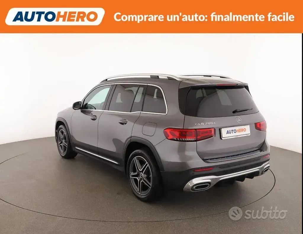 Usata Mercedes GLB200 AMG line 150 CV (110 kW) 2023 Grigio SUV