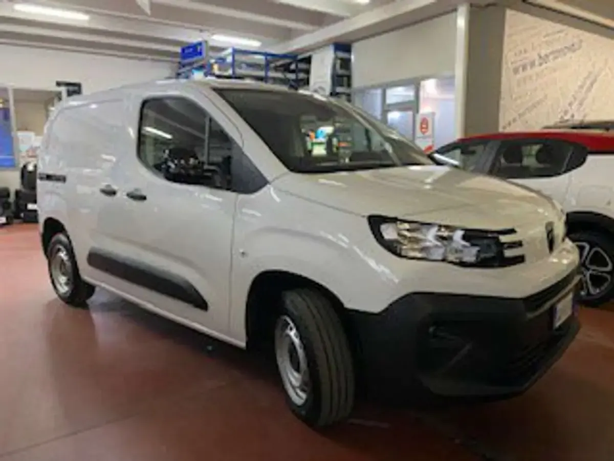 Nuova Citroën Berlingo 131 CV (96 kW) 2026 Bianco Monovolume