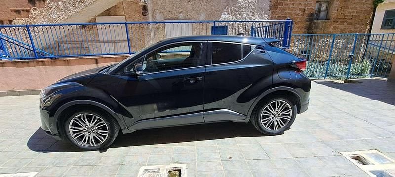 Usata Toyota C-HR Lounge 98 CV (72 kW) 2023 SUV