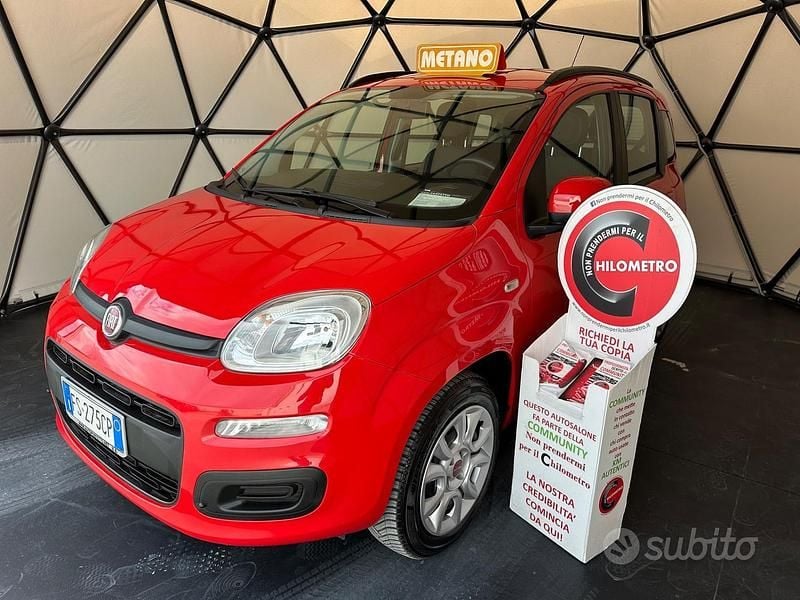 Usata Fiat Panda Lounge 85 CV (62 kW) 2018 Rosso Utilitaria