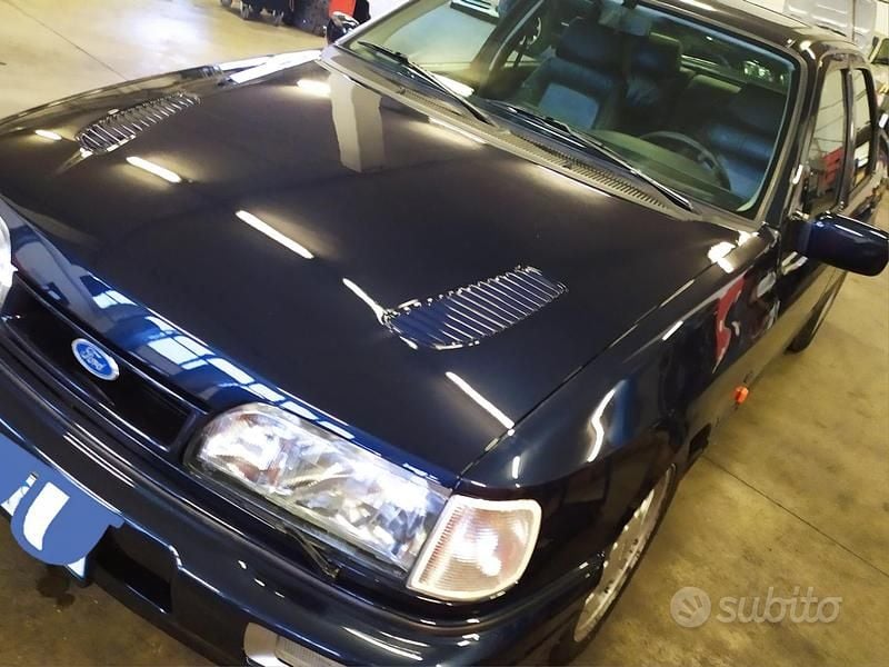 Usata Ford Sierra 200 CV (147 kW) 1992 Blu Berlina