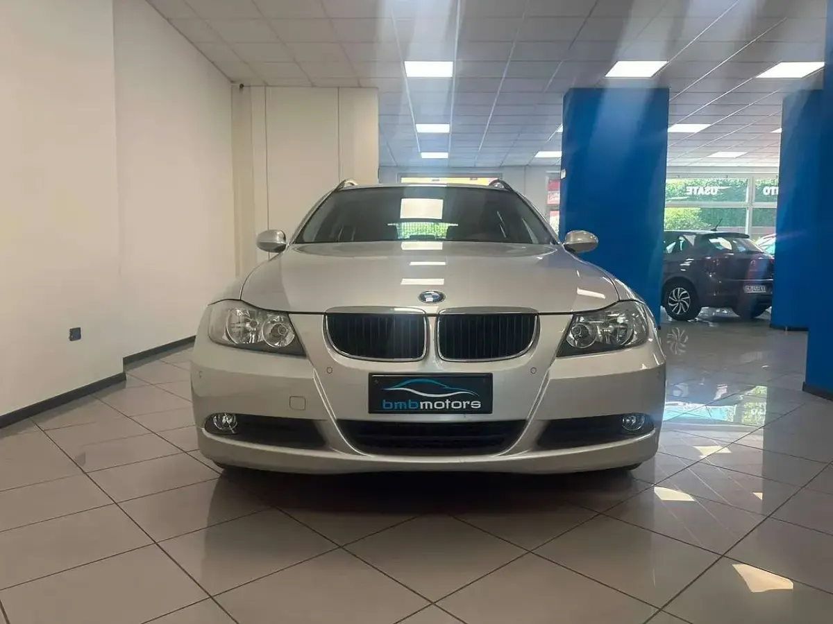 Usata BMW 320 177 CV (130 kW) 2010 Argento Station wagon