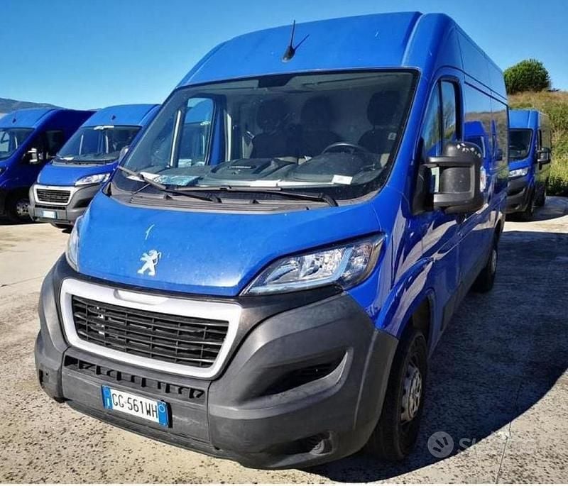Usata Peugeot Boxer S 140 CV (102 kW) 2021 Blu / pastello Furgone