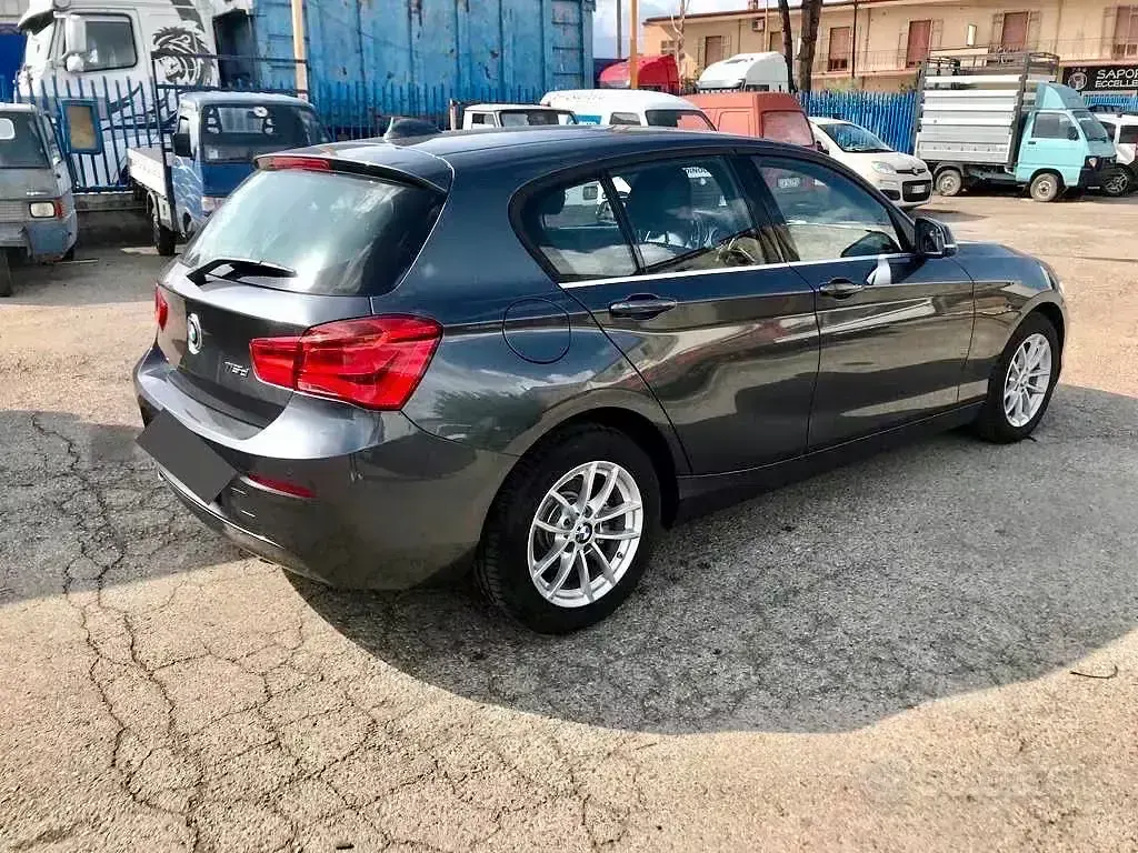 Usata BMW 116 Efficient Dynamics 116 CV (85 kW) 2015 Grigio Utilitaria