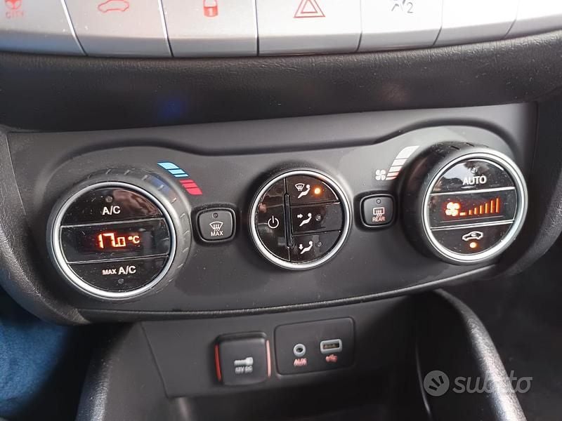 Usata Fiat Tipo Lounge 95 CV (69 kW) 2017 Blu Berlina