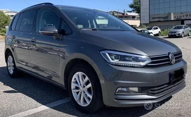 Usata VW Touran Business 115 CV (84 kW) 2017 Grigio Monovolume