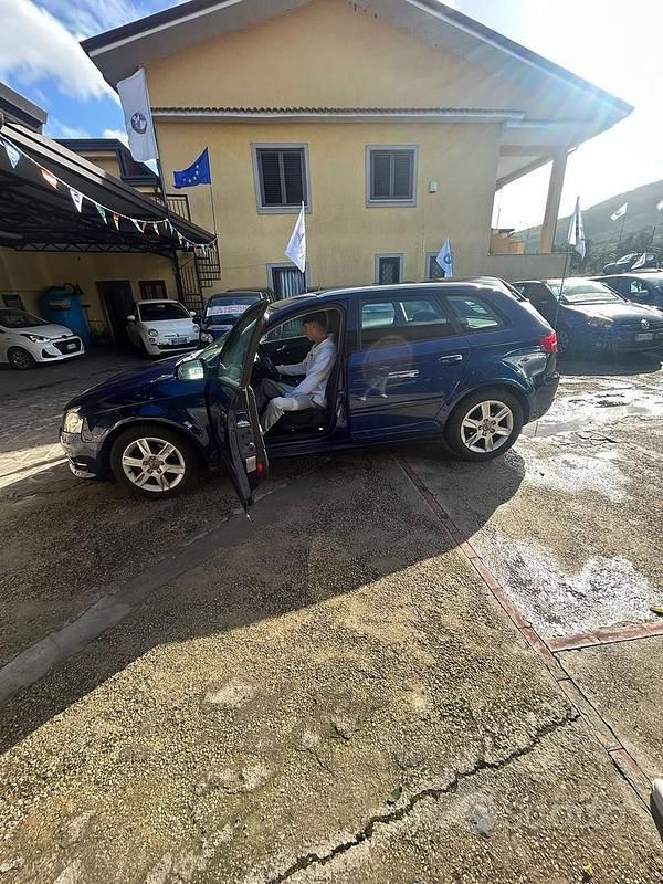 Usata 2012 Audi A3 Tre volumi | 5500 € (Super prezzo) - Immagine 1/4