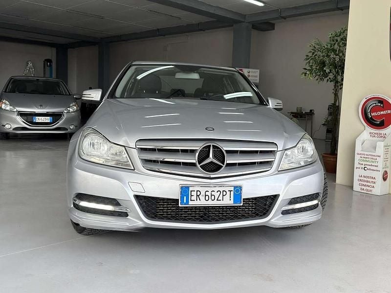 Usata Mercedes C180 120 CV (88 kW) 2013 Argento Berlina