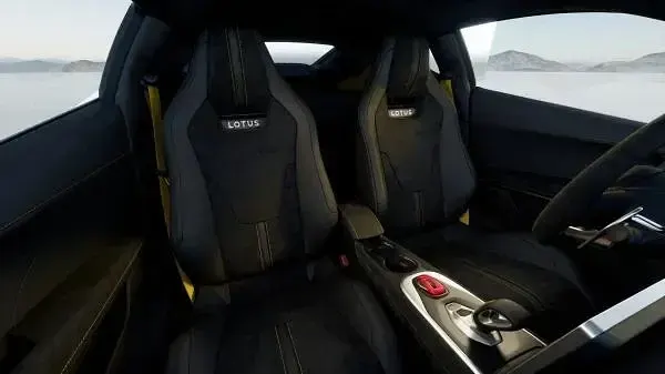 Nuova Lotus Emira 405 CV (297 kW) 2026 Osmium silver Coupé