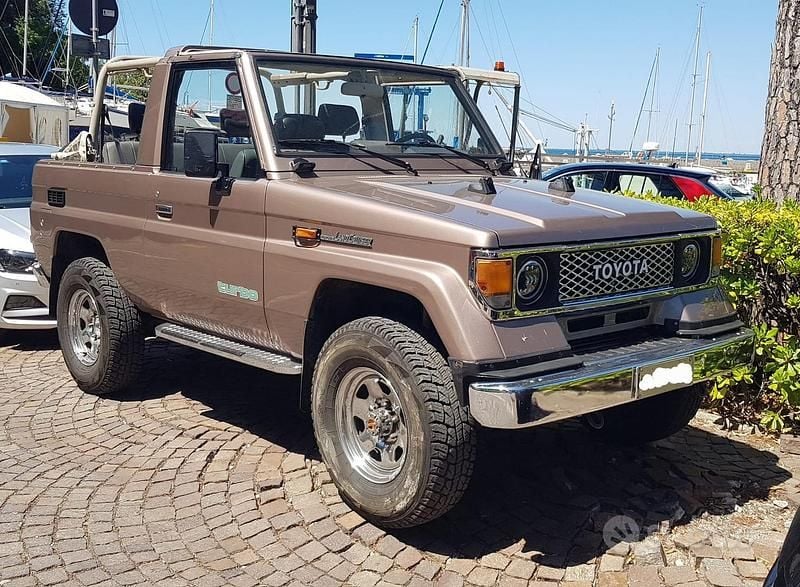 Usata Toyota Land Cruiser 1989 SUV