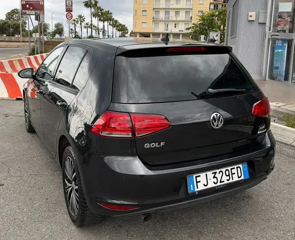 Usata VW Golf VII Allstar 110 CV (80 kW) 2017 Nero Berlina