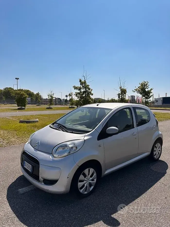 Usata Citroën C1 68 CV (50 kW) 2009 Grigio Utilitaria