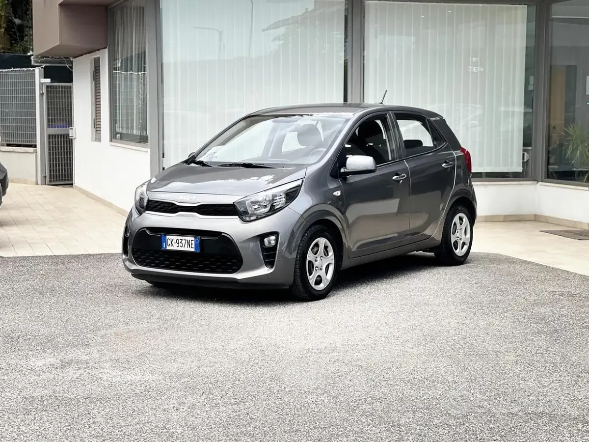 Usata Kia Picanto 67 CV (49 kW) 2022 Grigio Utilitaria