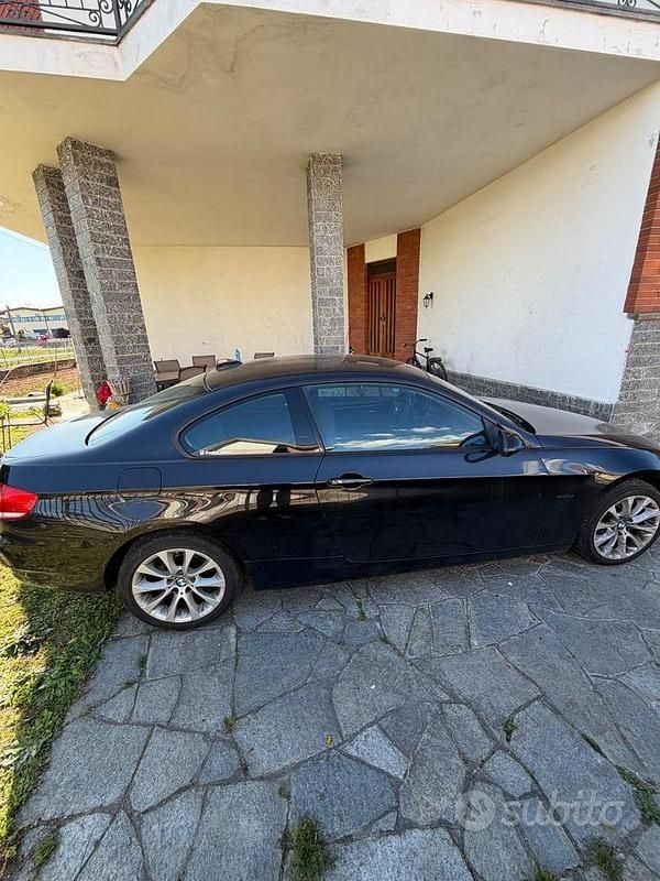 Occasion BMW 320 177 ch (130 kW) 2009 Noir Coupé