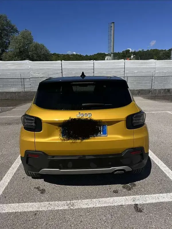 Usata Jeep Avenger Summit 101 CV (74 kW) 2024 Giallo SUV
