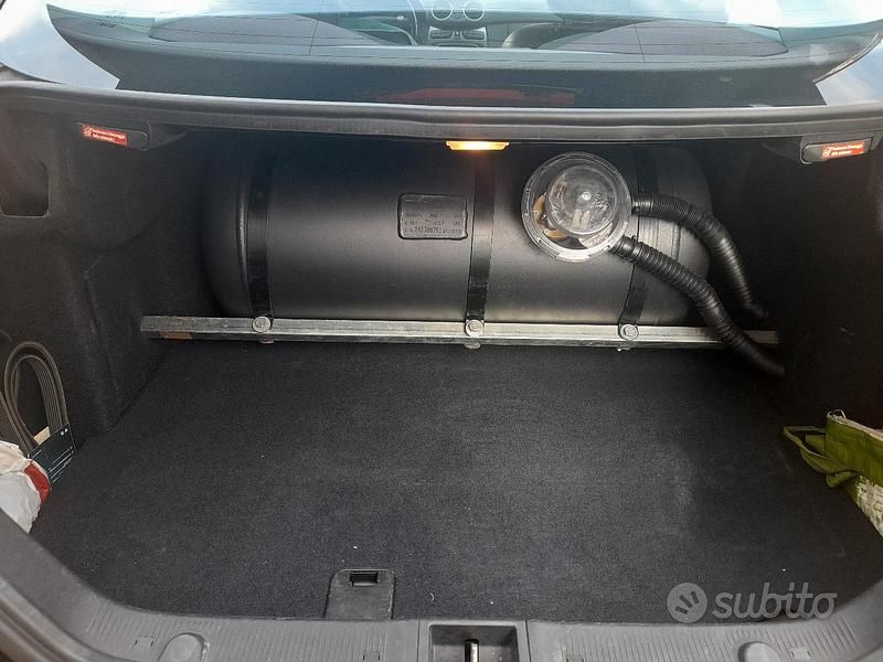 Usata Mercedes CLK320 218 CV (160 kW) 2002