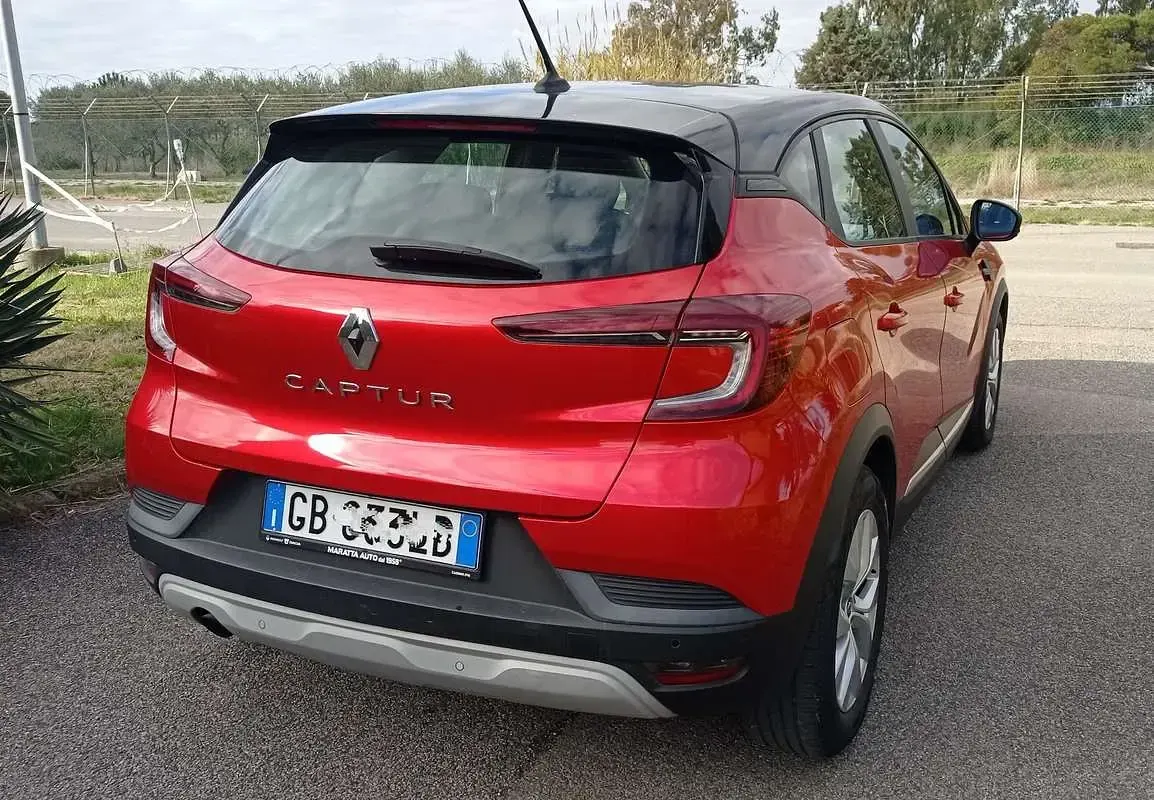 Usata Renault Captur Life 101 CV (74 kW) 2020 SUV