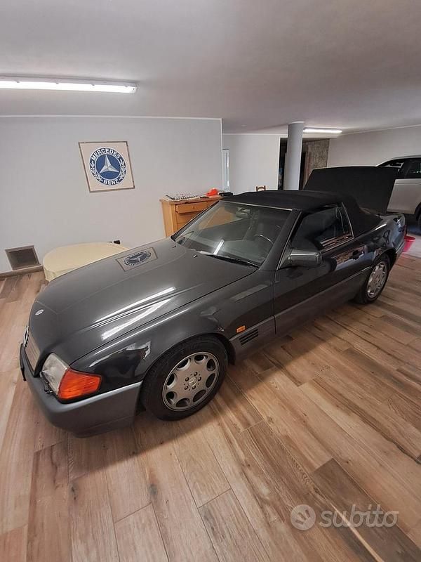 Usata Mercedes SL280 193 CV (141 kW) 1994 Nero Cabrio