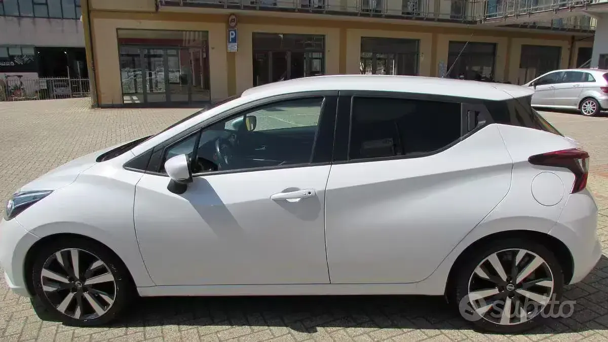 Usata Nissan Micra Tekna 90 CV (66 kW) 2017 Bianco Utilitaria
