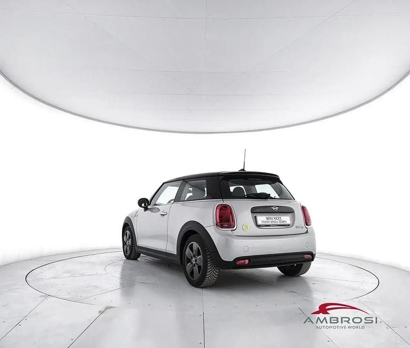 Usata Mini Cooper SE 75 kW (102 CV) 2021 Bianco Utilitaria