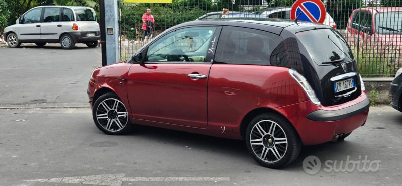 Usata Lancia Ypsilon 2004 Rosso Utilitaria