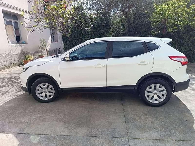 Usata 2017 Nissan Qashqai Visia SUV | 9500 € (Super prezzo) - Immagine 1/4