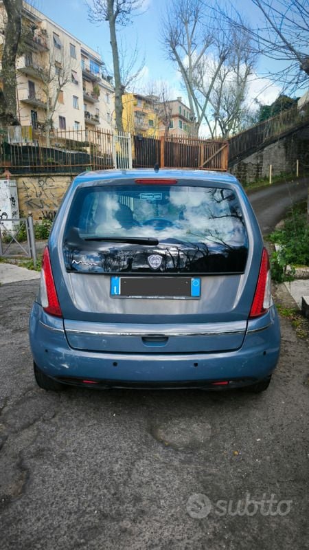 Usata Lancia Musa 101 CV (74 kW) 2005 Monovolume