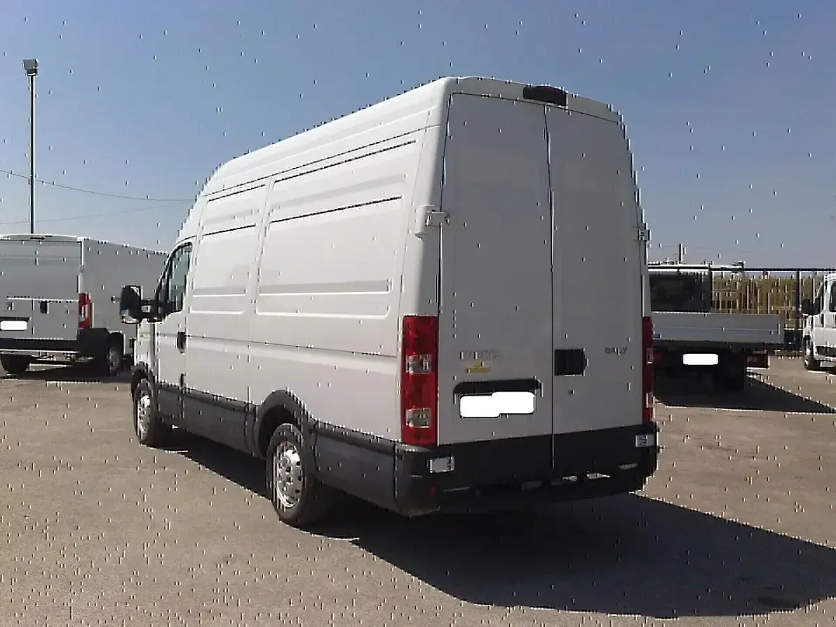 Usata Iveco Daily 145 CV (106 kW) 2014 Bianco