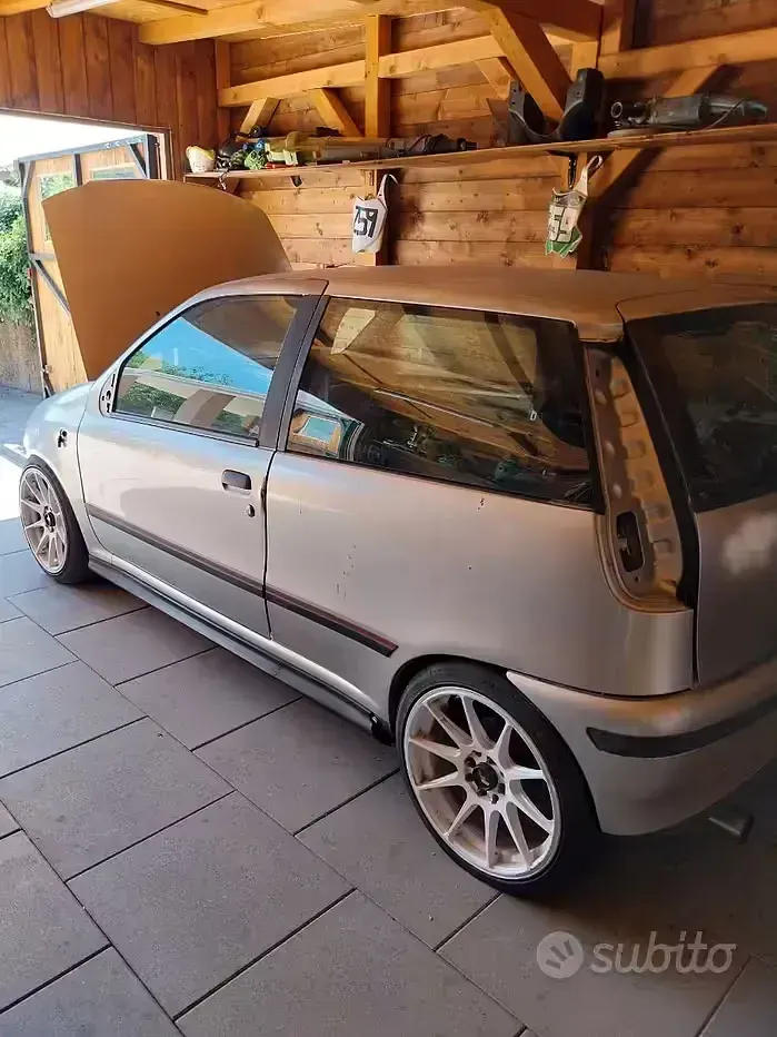 Usata Fiat Punto 133 CV (97 kW) 1994 Berlina