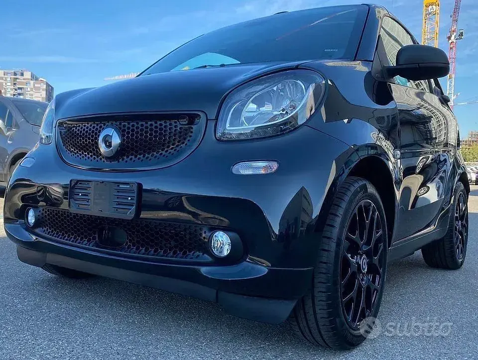 Usata Smart ForTwo Cabrio 90 CV (66 kW) 2019 Nero Cabrio