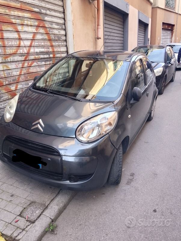 Grigio Usata 2011 Citroën C1 Due volumi | 1800 € (Ottimo prezzo) - Immagine 1/4