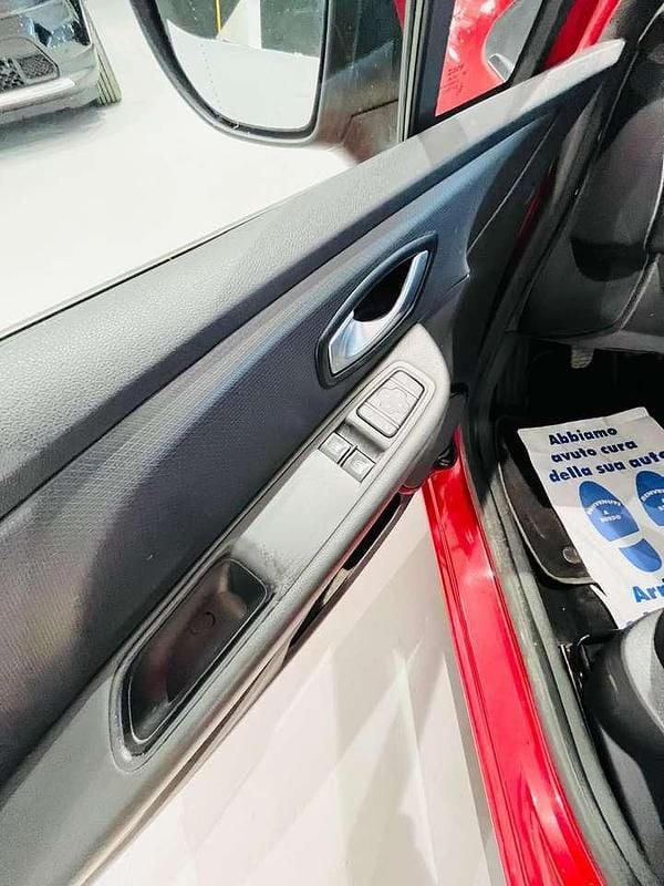 Usata Renault Clio IV Zen 73 CV (53 kW) 2017 Rosso Berlina