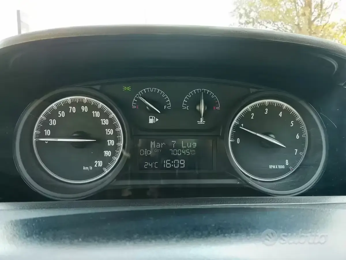 Usata Lancia Ypsilon 60 CV (44 kW) 2018 Grigio Utilitaria