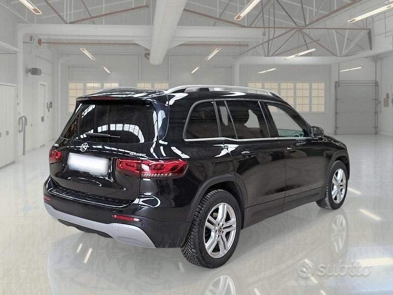 Usata Mercedes GLB200 Business 149 CV (109 kW) 2022 Nero SUV