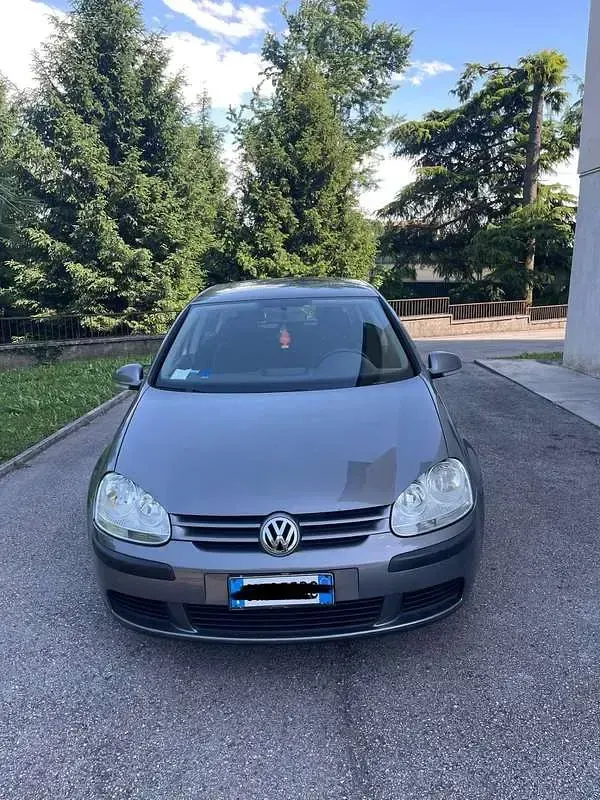 Usata VW Golf IV Comfortline 102 CV (75 kW) 2006 Berlina