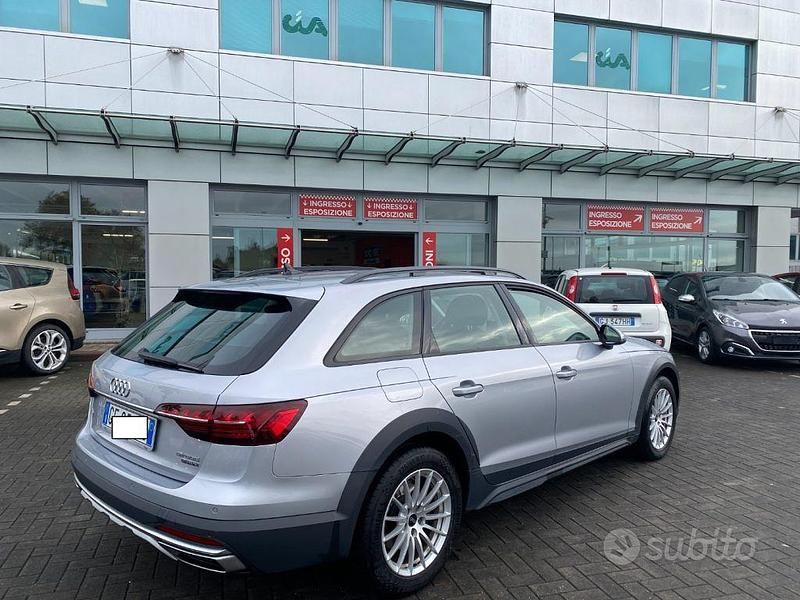 Usata Audi A4 Allroad Business 204 CV (150 kW) 2021 Argento Station wagon