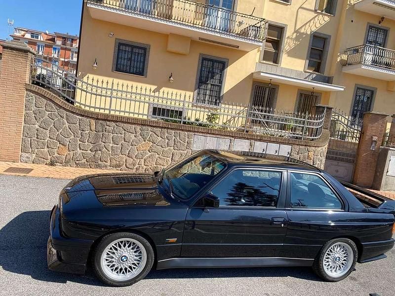 Usata BMW M3 200 CV (147 kW) 1987 Nero Berlina