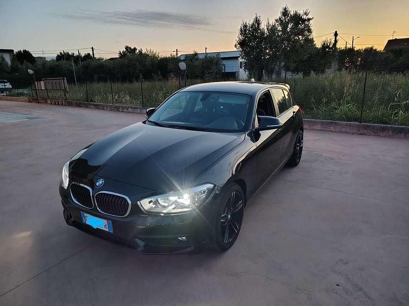 Nero Usata 2017 BMW 114 M Sport Due volumi | 12.000 € (Buon prezzo) - Immagine 1/4