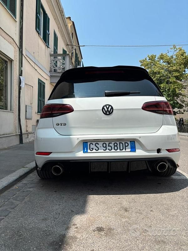Second-hand VW Golf VII GTD 220 CP (161 kW) 2014 Alb Hatchback