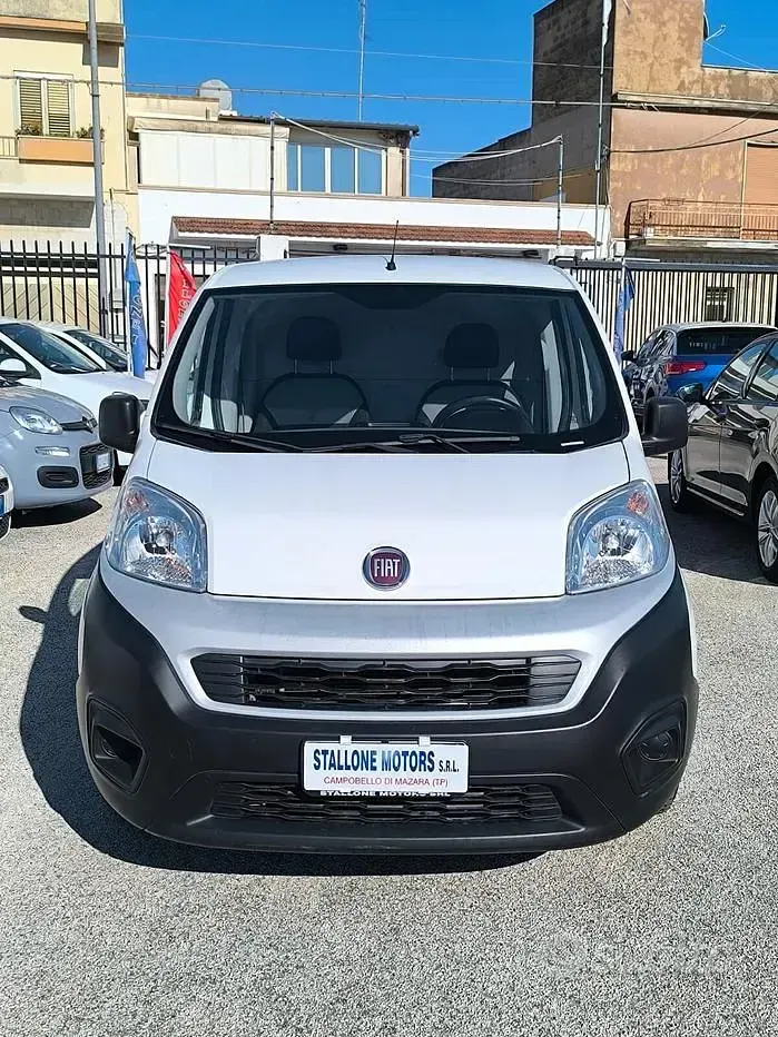 Usata Fiat Fiorino 80 CV (58 kW) 2018 Bianco Monovolume